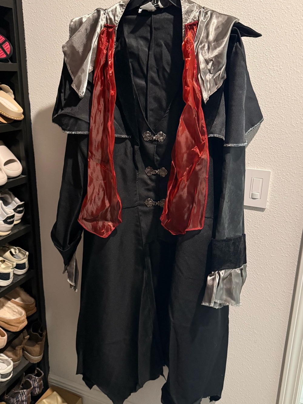 Mens Black Vampire Costume with Silver & Red Accents